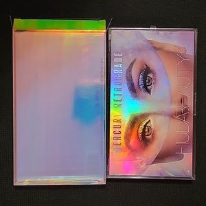 NIB Huda Beauty Mercury Retrograde Palette